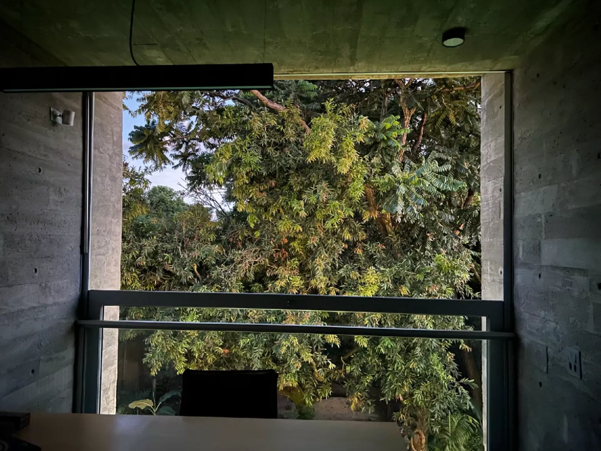 Casa em Bauru com 2100m² e 2 suites, 4 vagas 40
