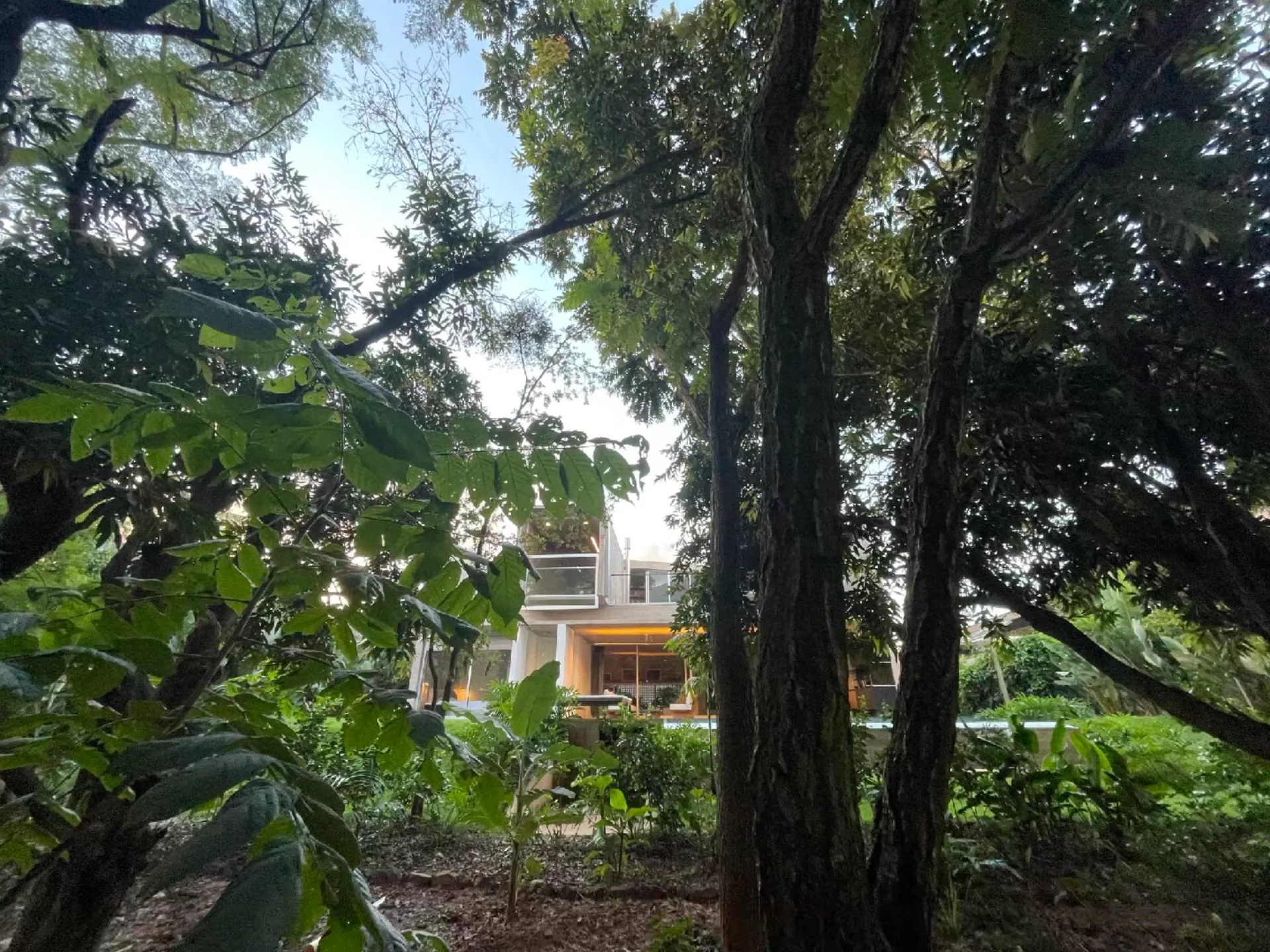 Casa em Bauru com 2100m² e 2 suites, 4 vagas 4