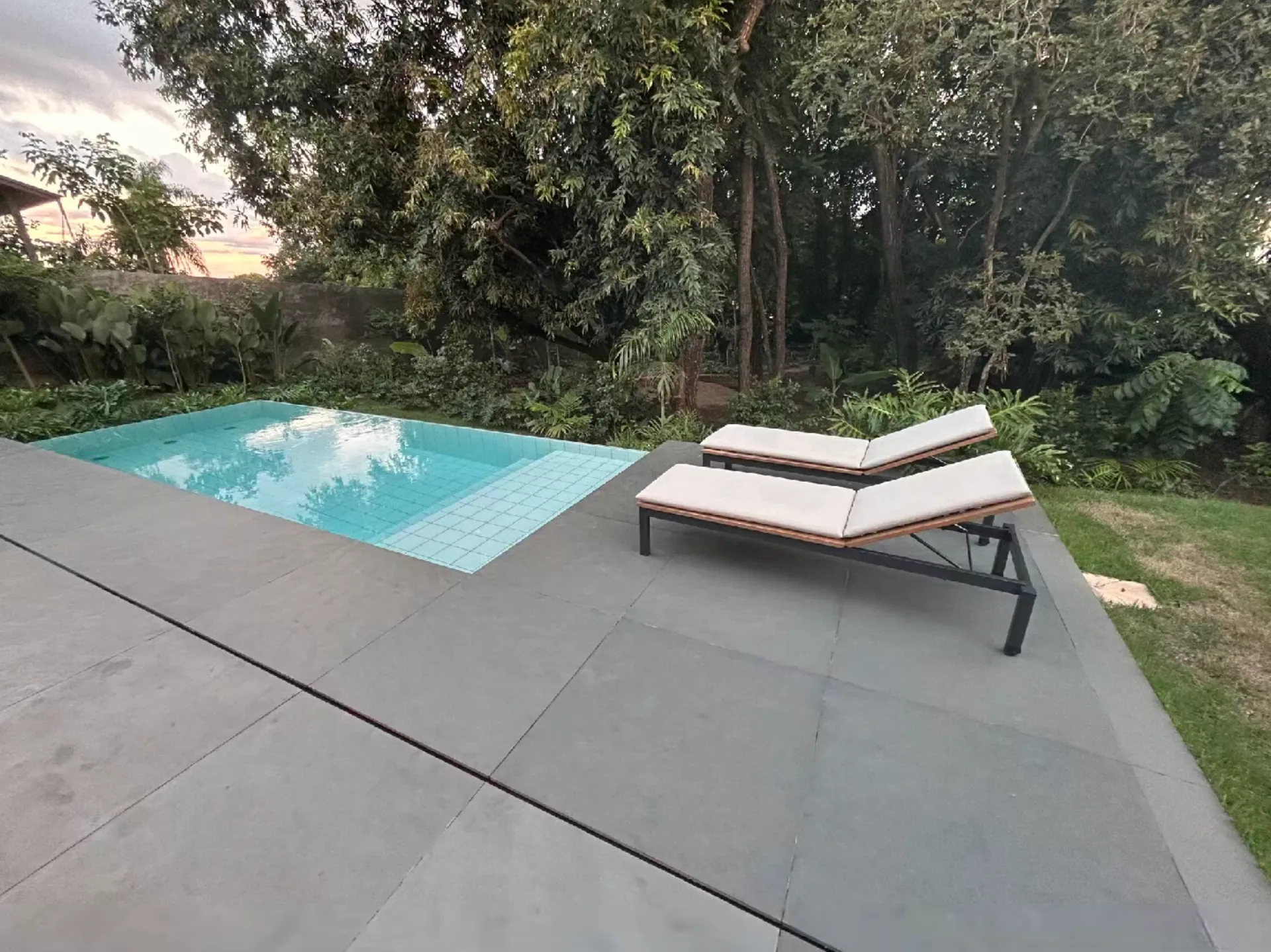 Casa em Bauru com 2100m² e 2 suites, 4 vagas 16