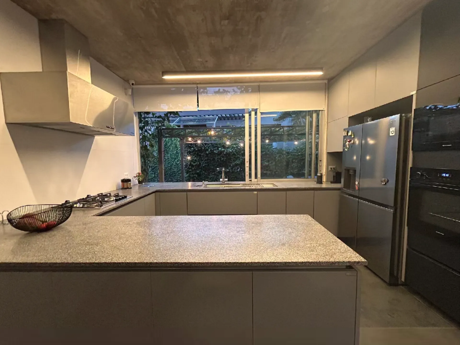 Casa em Bauru com 2100m² e 2 suites, 4 vagas 46